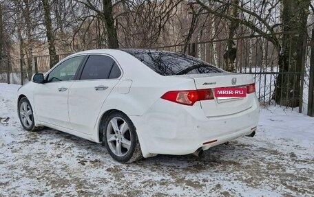 Honda Accord VIII рестайлинг, 2011 год, 1 300 000 рублей, 3 фотография