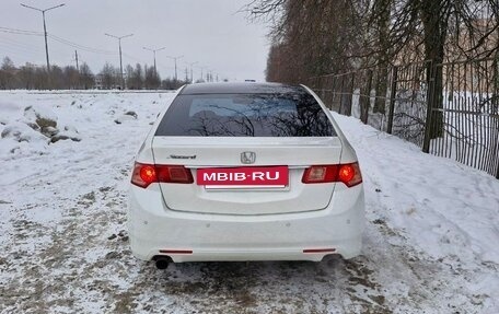 Honda Accord VIII рестайлинг, 2011 год, 1 300 000 рублей, 2 фотография