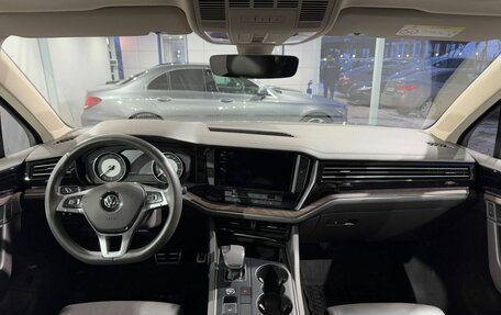 Volkswagen Touareg III, 2019 год, 5 349 000 рублей, 8 фотография