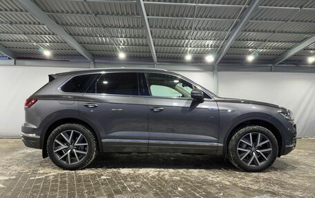 Volkswagen Touareg III, 2019 год, 5 349 000 рублей, 6 фотография