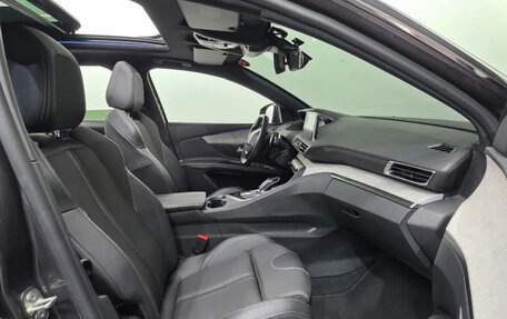 Peugeot 3008 II, 2022 год, 2 400 000 рублей, 10 фотография