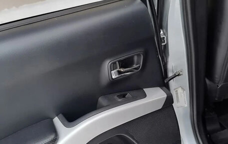 Mitsubishi Outlander III рестайлинг 3, 2008 год, 1 000 000 рублей, 14 фотография