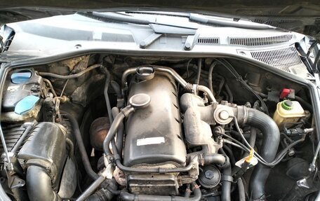 Volkswagen Touareg III, 2005 год, 650 000 рублей, 10 фотография