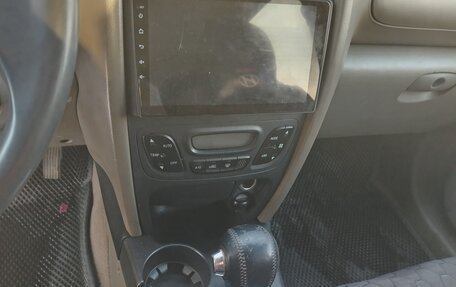 Hyundai Santa Fe III рестайлинг, 2003 год, 590 000 рублей, 5 фотография