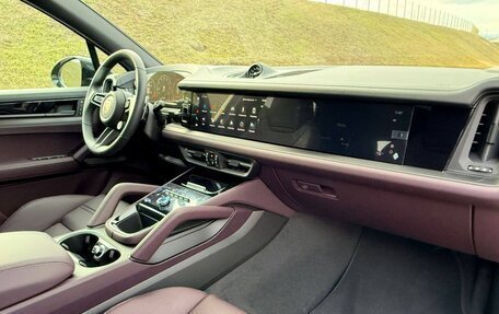 Porsche Cayenne III, 2025 год, 18 200 000 рублей, 25 фотография