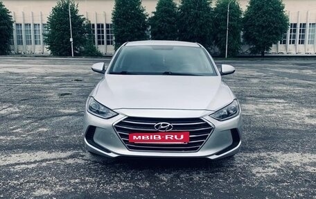 Hyundai Elantra VI рестайлинг, 2016 год, 1 280 000 рублей, 10 фотография