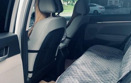 Hyundai Elantra VI рестайлинг, 2016 год, 1 280 000 рублей, 22 фотография