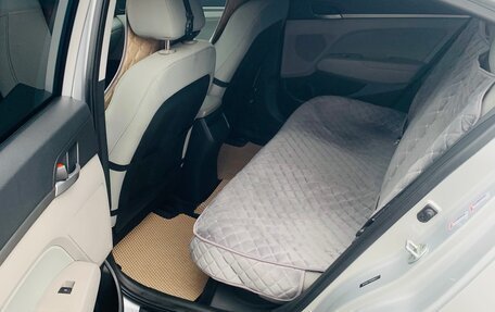 Hyundai Elantra VI рестайлинг, 2016 год, 1 280 000 рублей, 29 фотография