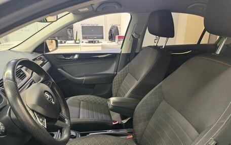 Skoda Rapid I, 2018 год, 1 350 000 рублей, 9 фотография