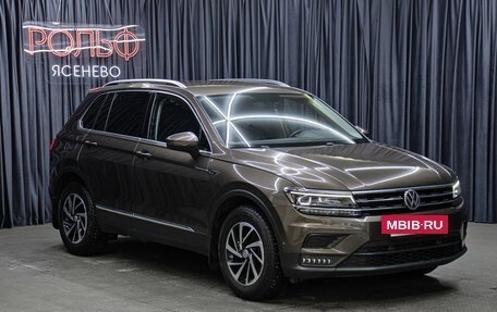 Volkswagen Tiguan II, 2018 год, 2 898 000 рублей, 3 фотография
