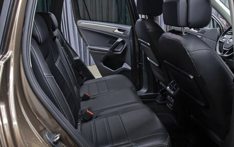 Volkswagen Tiguan II, 2018 год, 2 898 000 рублей, 12 фотография