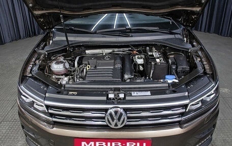 Volkswagen Tiguan II, 2018 год, 2 898 000 рублей, 9 фотография