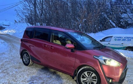 Toyota Sienta II, 2015 год, 1 200 000 рублей, 6 фотография