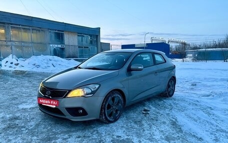 KIA cee'd I рестайлинг, 2011 год, 650 000 рублей, 2 фотография