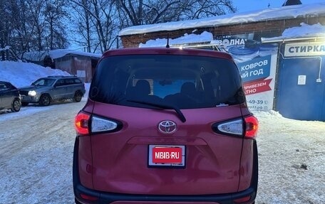 Toyota Sienta II, 2015 год, 1 200 000 рублей, 11 фотография