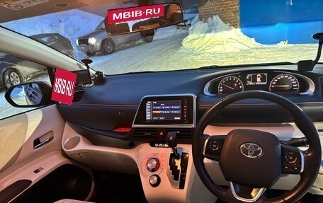 Toyota Sienta II, 2015 год, 1 200 000 рублей, 17 фотография