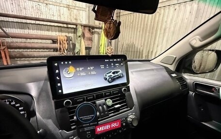 Toyota Land Cruiser Prado 150 рестайлинг 2, 2015 год, 3 450 000 рублей, 5 фотография