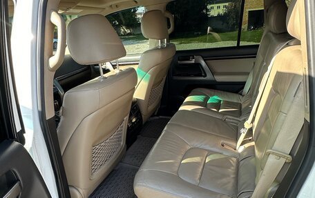 Toyota Land Cruiser 200, 2008 год, 2 900 000 рублей, 8 фотография