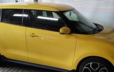 Suzuki Swift V, 2023 год, 1 750 000 рублей, 2 фотография