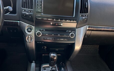 Toyota Land Cruiser 200, 2008 год, 2 900 000 рублей, 6 фотография