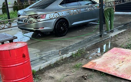 Skoda Superb III рестайлинг, 2017 год, 2 000 000 рублей, 4 фотография