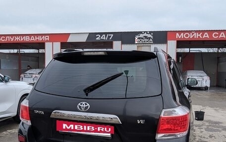 Toyota Highlander III, 2013 год, 1 890 000 рублей, 8 фотография