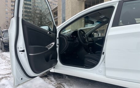 Hyundai Solaris II рестайлинг, 2016 год, 1 200 000 рублей, 9 фотография