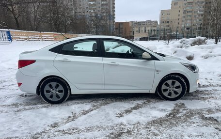 Hyundai Solaris II рестайлинг, 2016 год, 1 200 000 рублей, 4 фотография