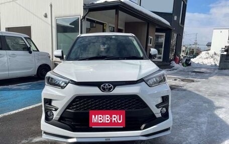 Toyota Raize I, 2022 год, 1 430 000 рублей, 2 фотография