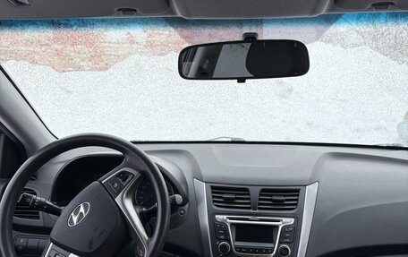 Hyundai Solaris II рестайлинг, 2016 год, 950 000 рублей, 11 фотография