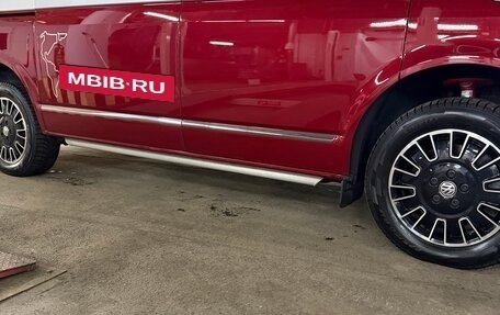 Volkswagen Multivan T6 рестайлинг, 2022 год, 8 750 000 рублей, 2 фотография