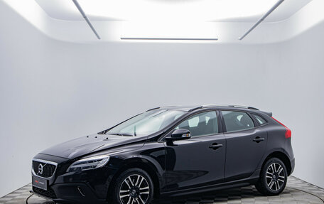 Volvo V40 Cross Country I, 2018 год, 1 660 000 рублей, 1 фотография