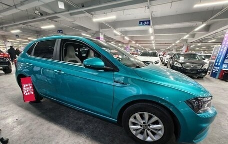 Volkswagen Polo, 2022 год, 1 800 000 рублей, 2 фотография