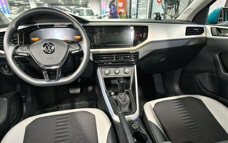 Volkswagen Polo, 2022 год, 1 800 000 рублей, 12 фотография