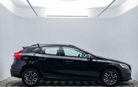 Volvo V40 Cross Country I, 2018 год, 1 660 000 рублей, 4 фотография