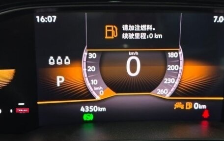 Volkswagen Polo, 2022 год, 1 800 000 рублей, 23 фотография