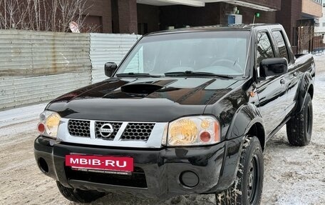 Nissan NP300, 2009 год, 1 250 000 рублей, 3 фотография