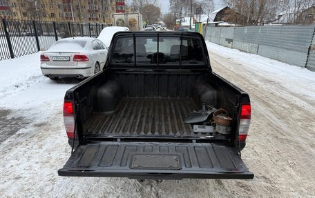 Nissan NP300, 2009 год, 1 250 000 рублей, 31 фотография