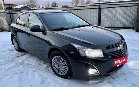 Chevrolet Cruze II, 2015 год, 800 000 рублей, 3 фотография