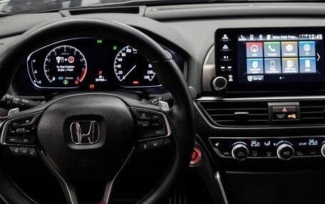 Honda Accord IX рестайлинг, 2018 год, 3 140 000 рублей, 21 фотография
