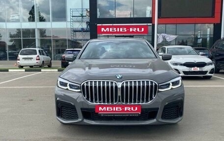 BMW 7 серия, 2021 год, 6 300 000 рублей, 2 фотография