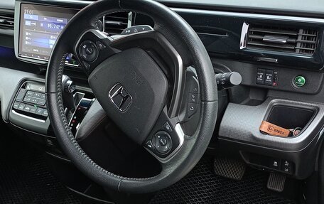 Honda Stepwgn IV, 2018 год, 2 690 000 рублей, 19 фотография