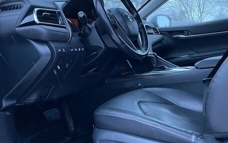 Toyota Camry, 2018 год, 2 350 000 рублей, 7 фотография