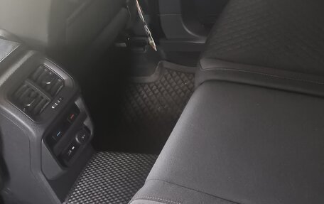 Volkswagen Tiguan II, 2020 год, 2 600 000 рублей, 4 фотография