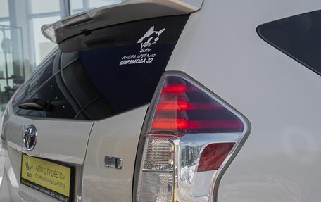 Toyota Prius Alpha I (ZVW40/41), 2017 год, 1 587 000 рублей, 7 фотография