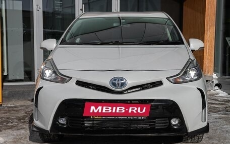 Toyota Prius Alpha I (ZVW40/41), 2017 год, 1 587 000 рублей, 4 фотография