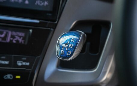 Toyota Prius Alpha I (ZVW40/41), 2017 год, 1 587 000 рублей, 17 фотография