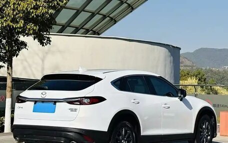 Mazda CX-4, 2021 год, 1 950 000 рублей, 8 фотография