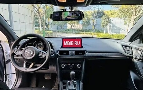Mazda CX-4, 2021 год, 1 950 000 рублей, 11 фотография