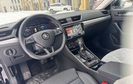 Skoda Superb III рестайлинг, 2025 год, 2 800 000 рублей, 6 фотография
